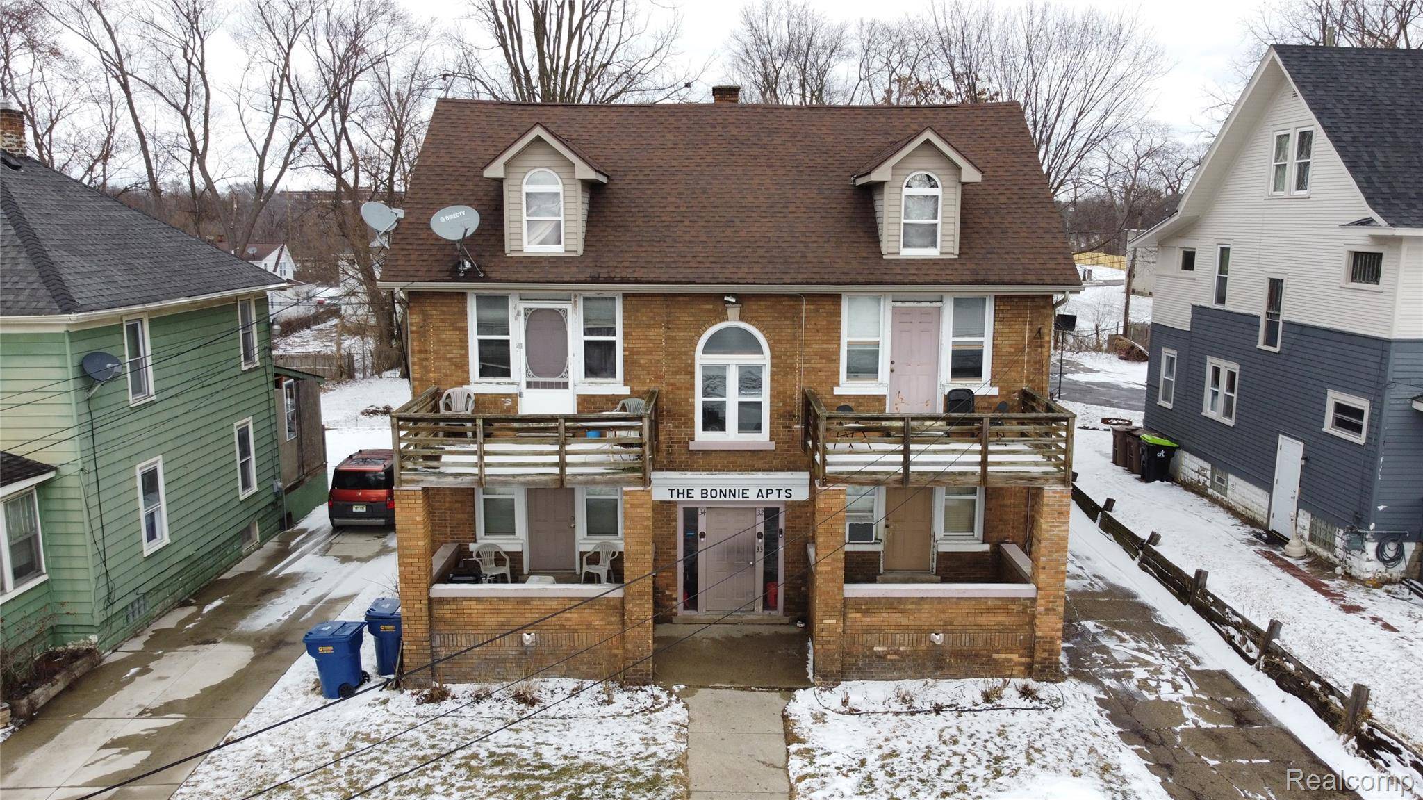 32 Augusta AVE, Pontiac, MI 48341