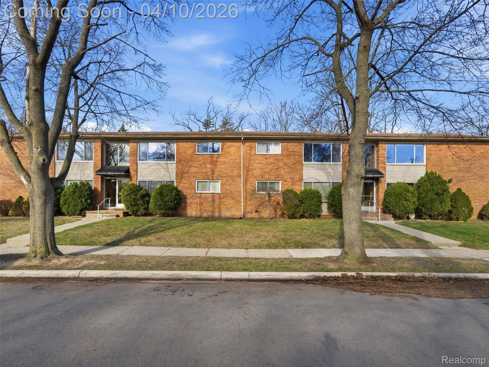 1222 E Lincoln AVE, Royal Oak Charter Township, MI 48067