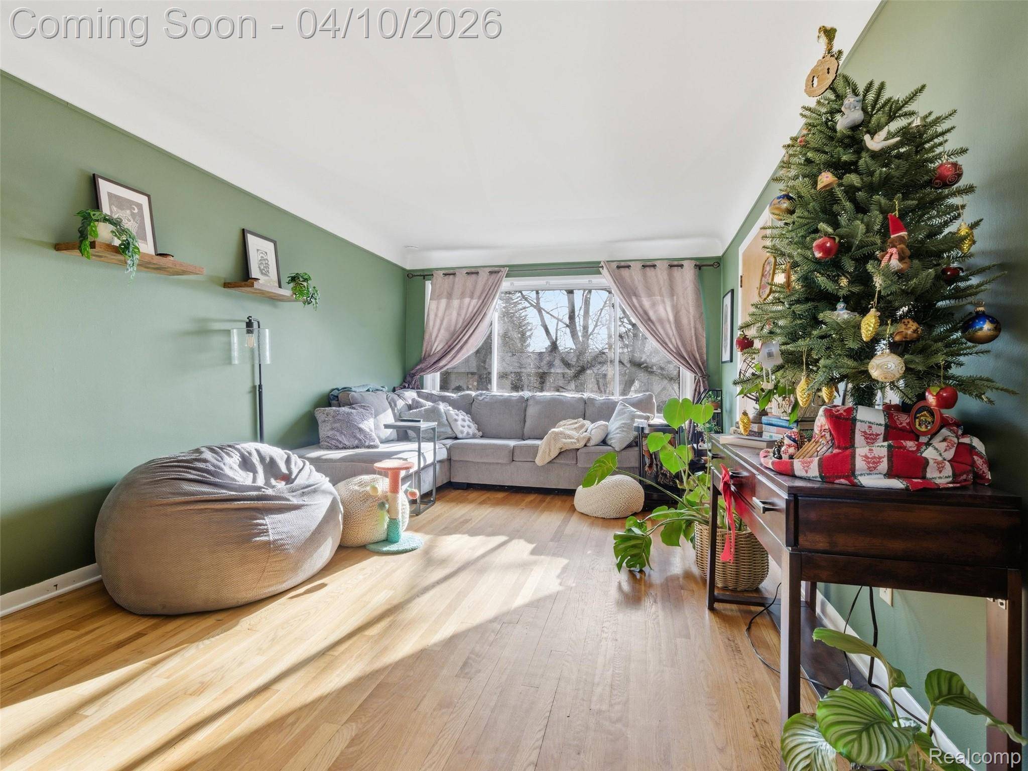 1222 E Lincoln AVE, Royal Oak Charter Township, MI 48067