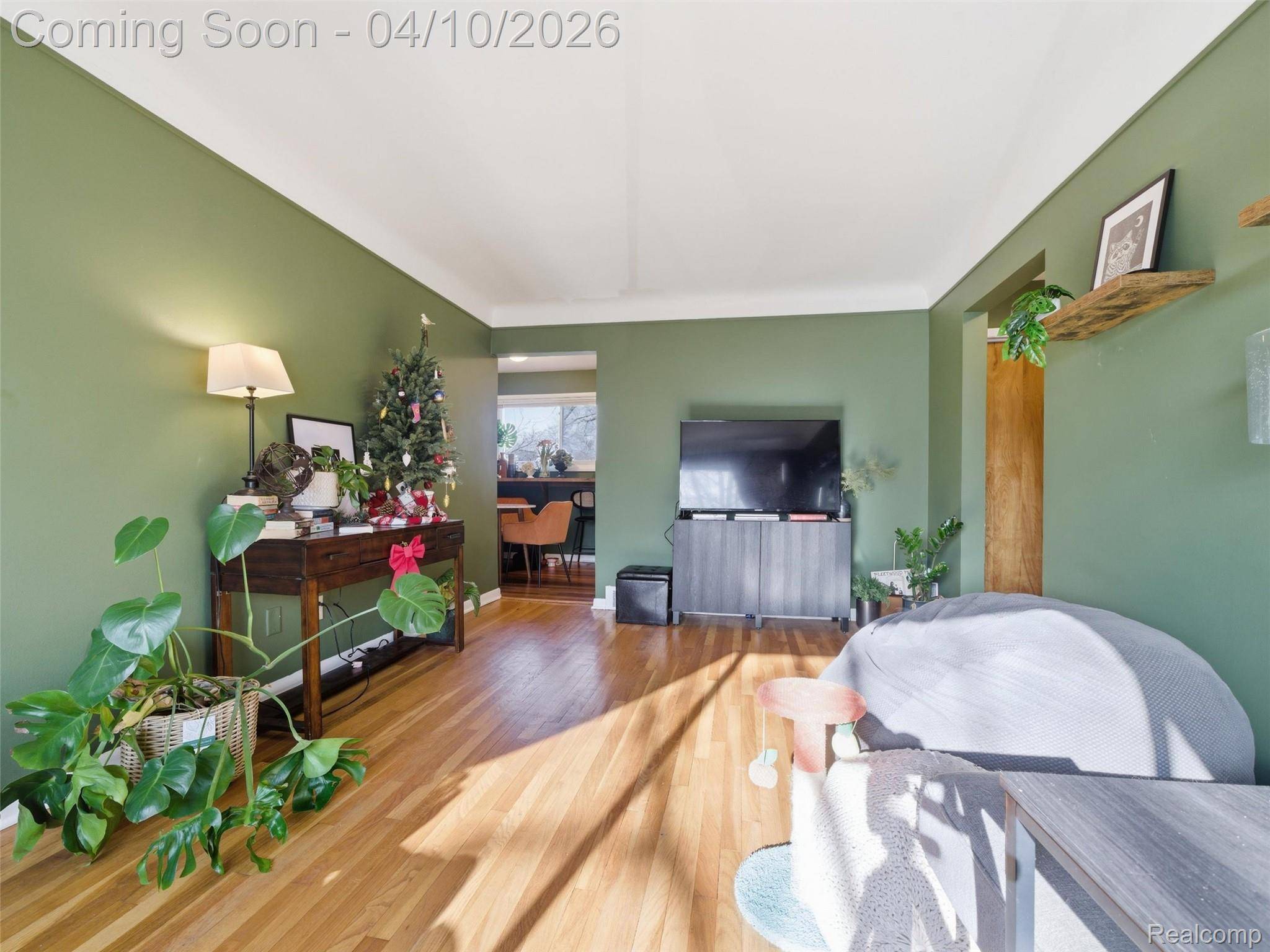 1222 E Lincoln AVE, Royal Oak Charter Township, MI 48067