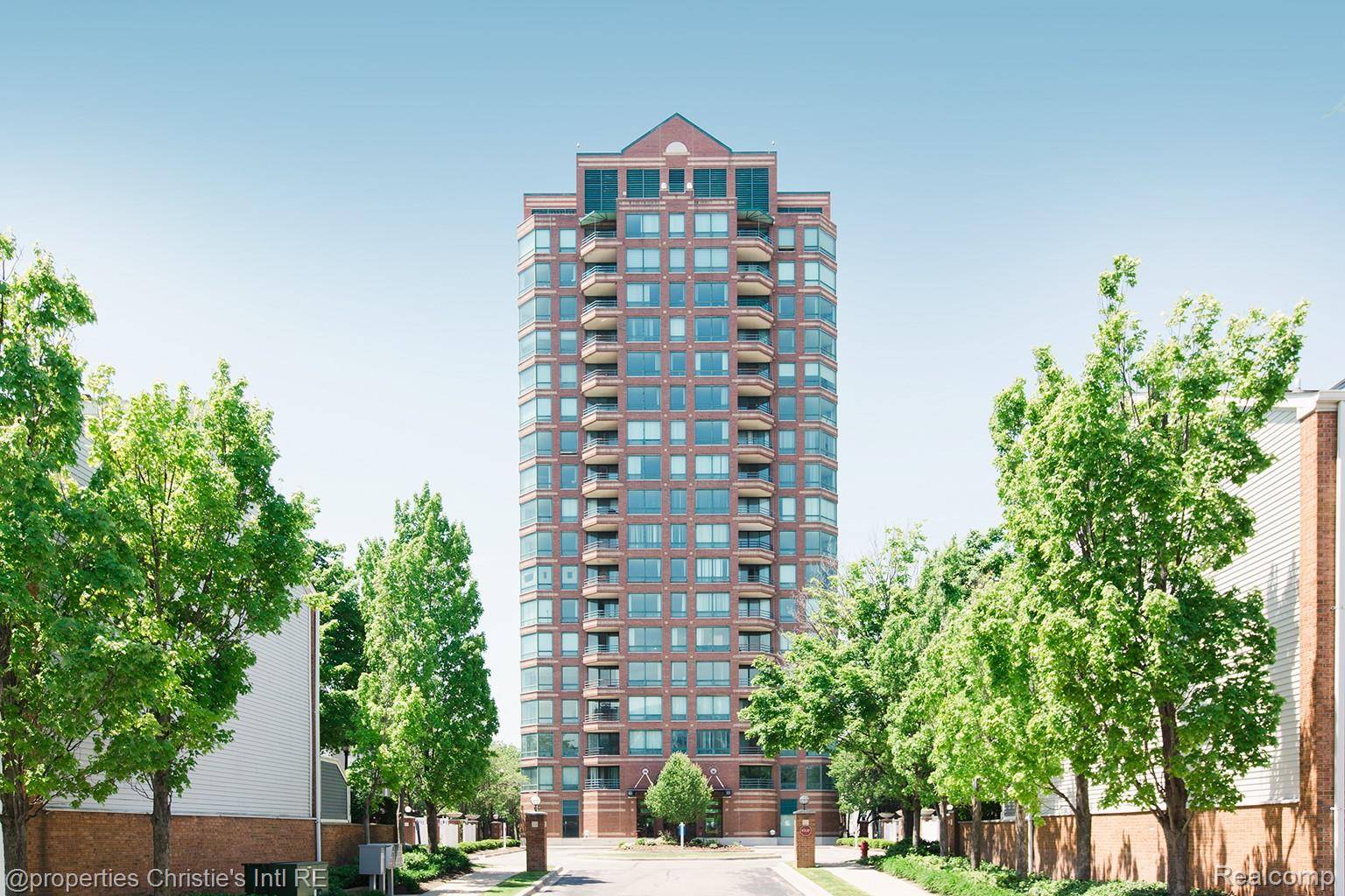 3320 Spinnaker LN #14B, Detroit, MI 48207