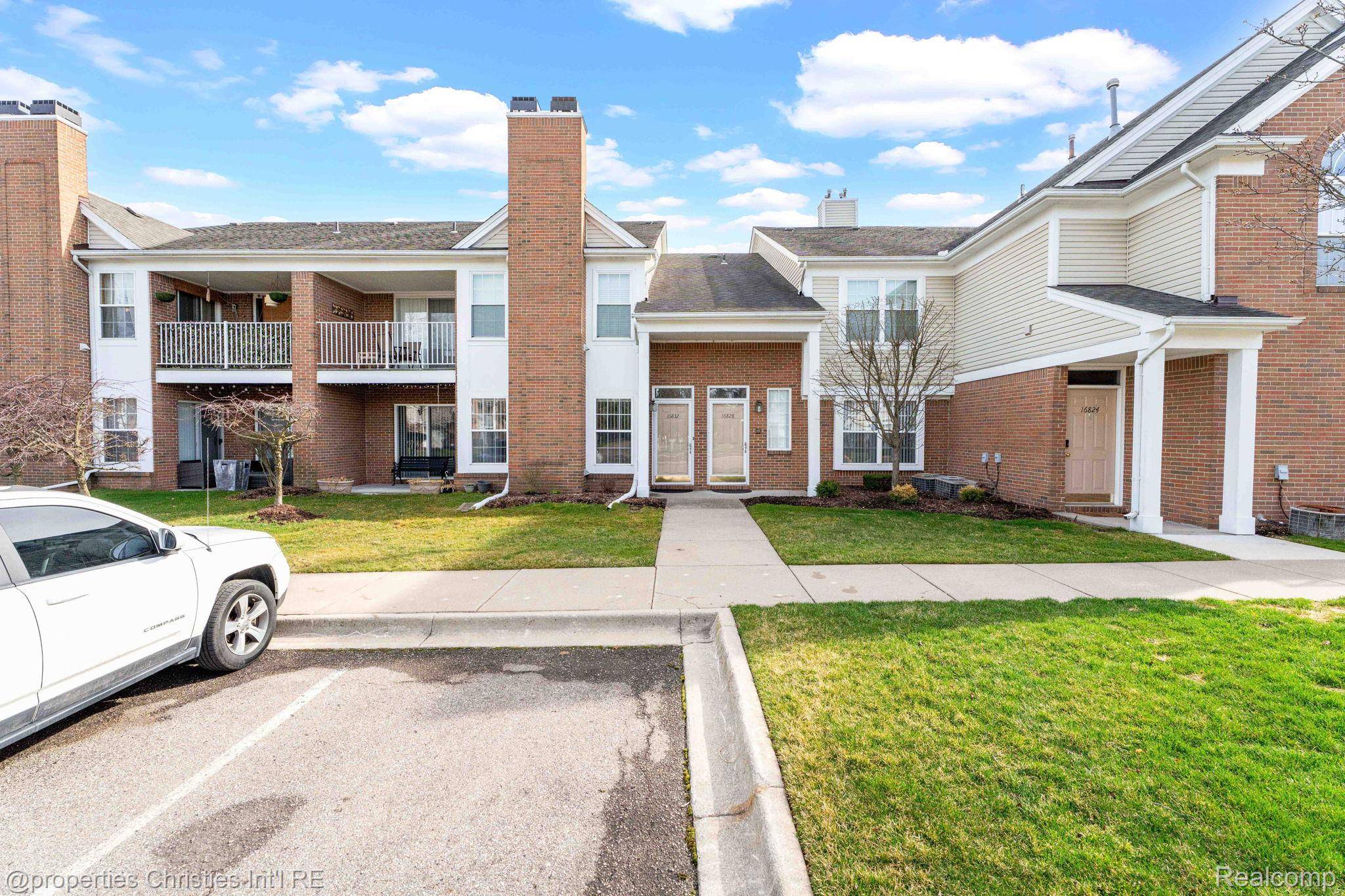 16832 Glenmoor BLVD, Macomb Township, MI 48044