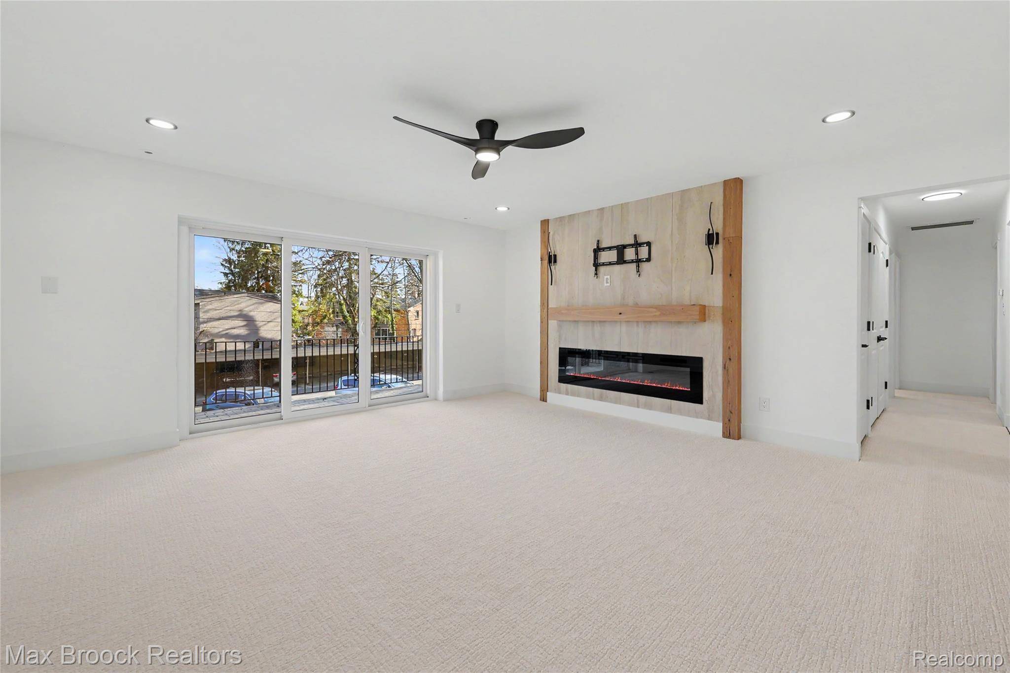 1111 N Old Woodward AVE #24, Birmingham, MI 48009