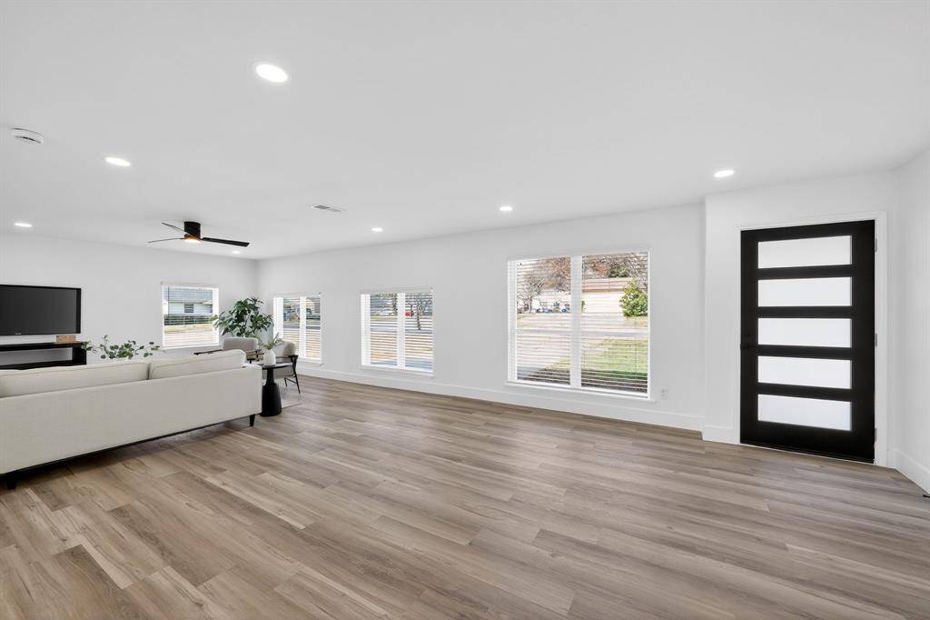 2808 Old North Road, Farmers Branch, TX 75234