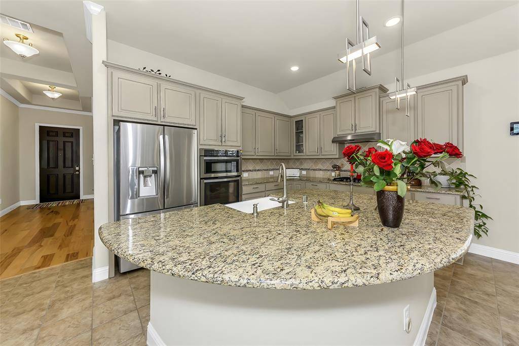 17642 Plumeria Lane, Dallas, TX 75252