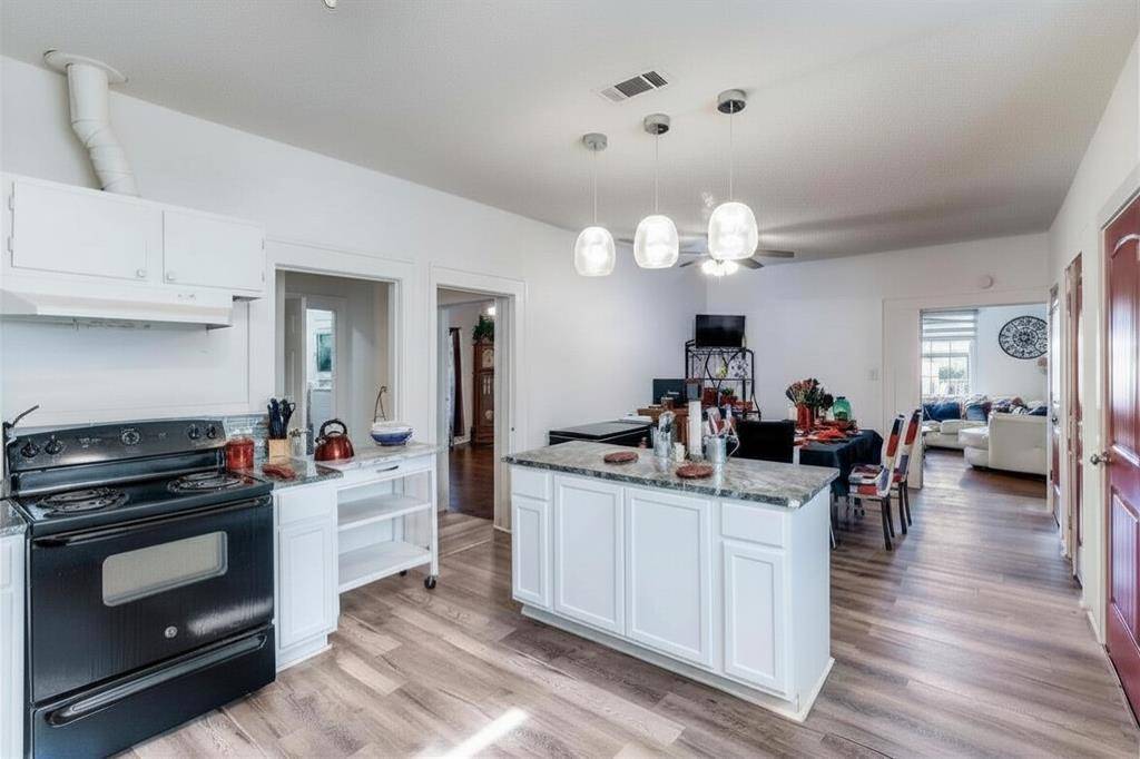 2317 Anderson Street, Dallas, TX 75215