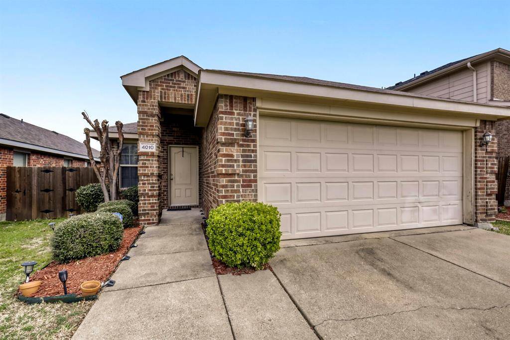 4010 Ridgetop Drive, Heartland, TX 75126