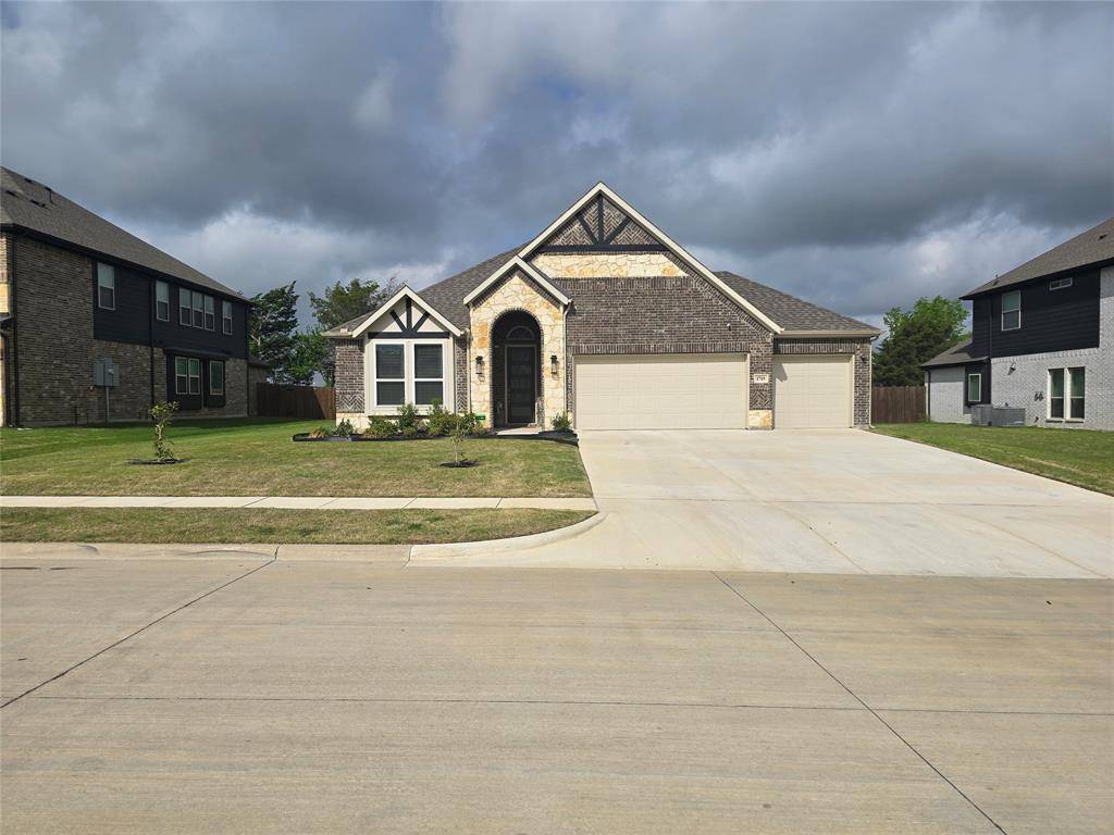 1719 Newport Lane, Cedar Hill, TX 75104