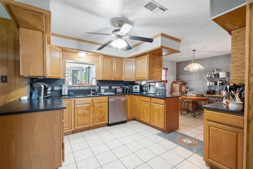 2200 SE 26th Avenue, Mineral Wells, TX 76067