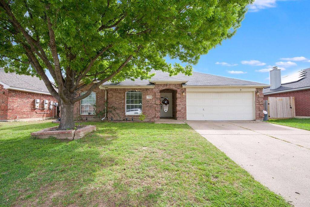 943 Morgan Drive, Burleson, TX 76028