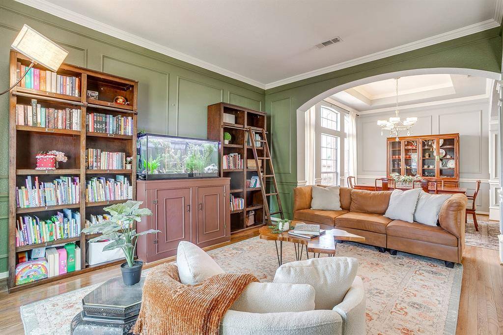 505 Dorcas Lane, Arlington, TX 76013