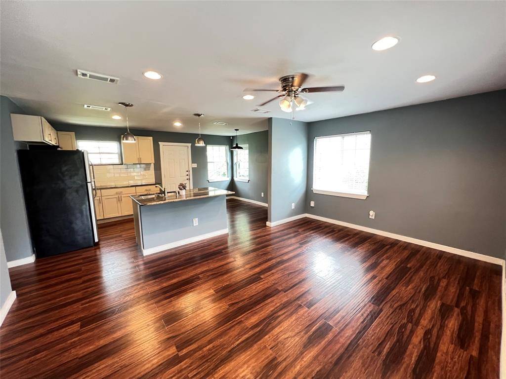 1226 Record Crossing Road, Dallas, TX 75235