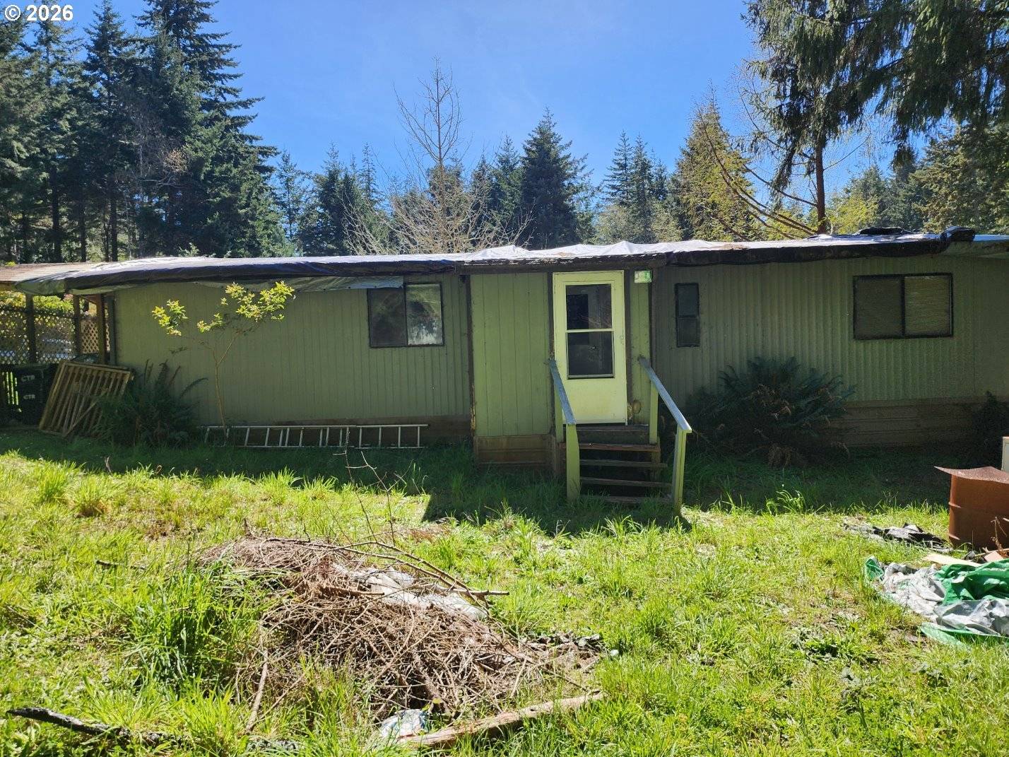 140 WOODGLEN ST, Port Orford, OR 97465