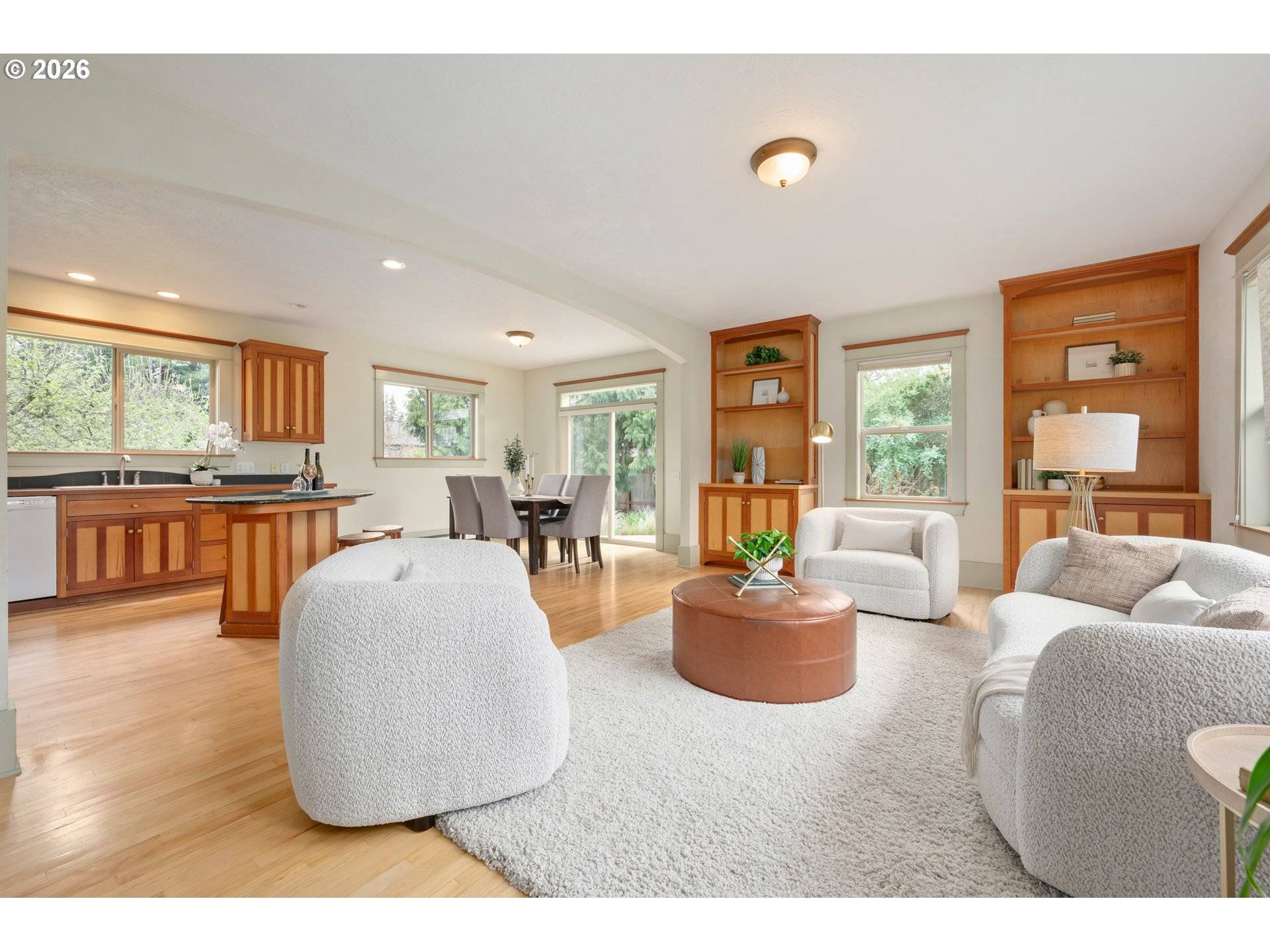 2455 EMERALD ALY, Eugene, OR 97403