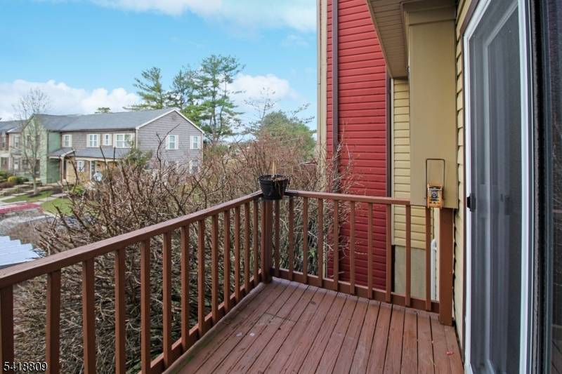 7 Duck Hawk Ct, Allamuchy Twp., NJ 07840