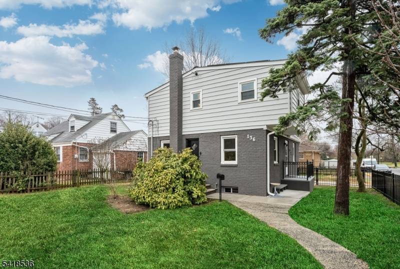 136 Palsa Ave, Elmwood Park Boro, NJ 07407