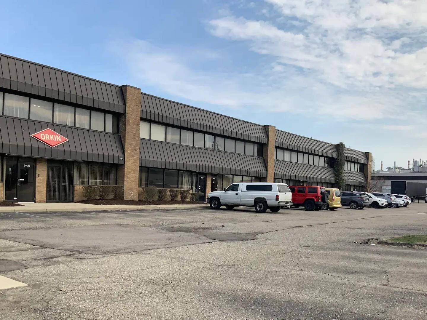 3757 Commerce Ct RD, Wayne, MI 48184