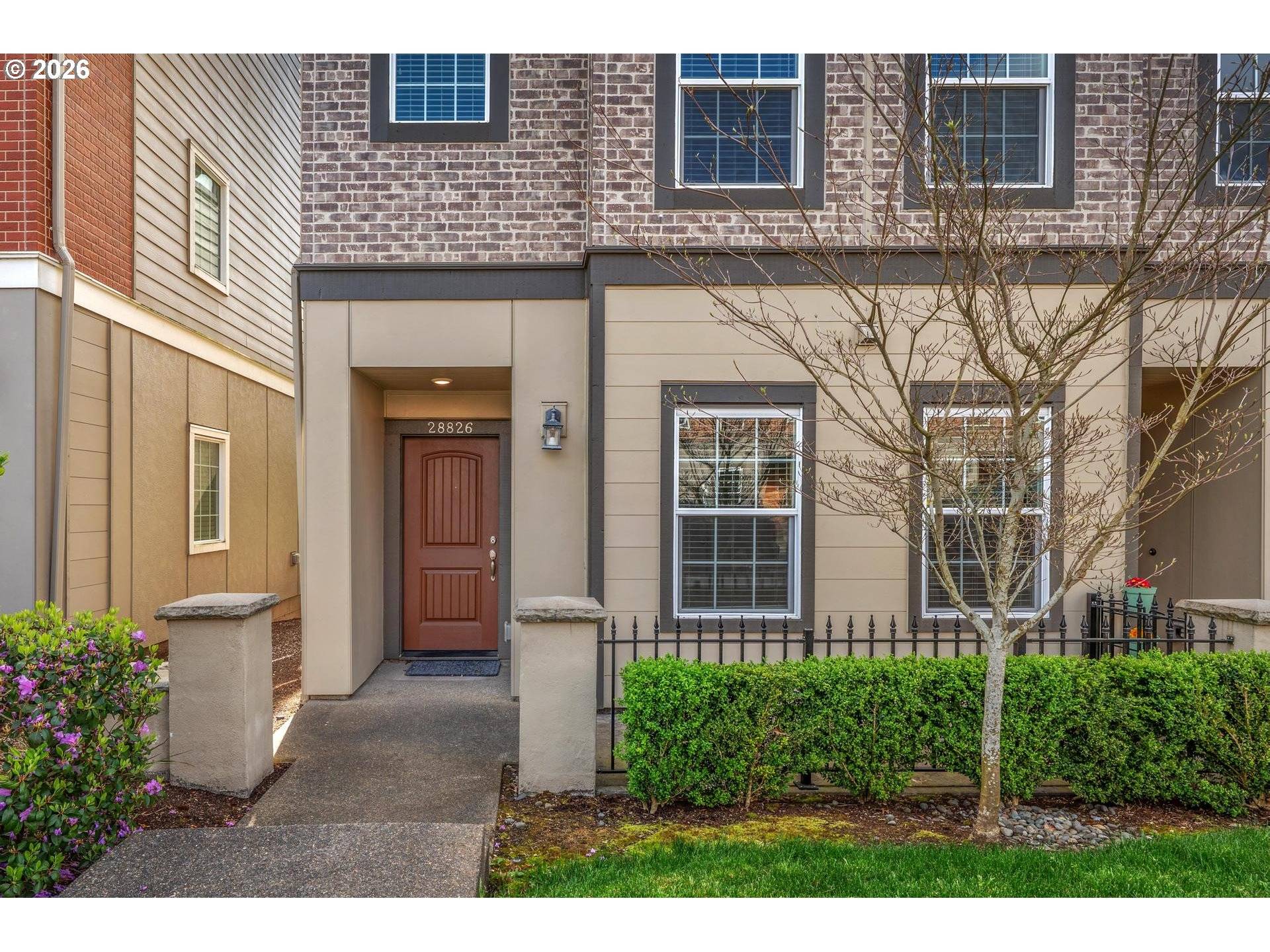 28826 SW VILLEBOIS DR, Wilsonville, OR 97070