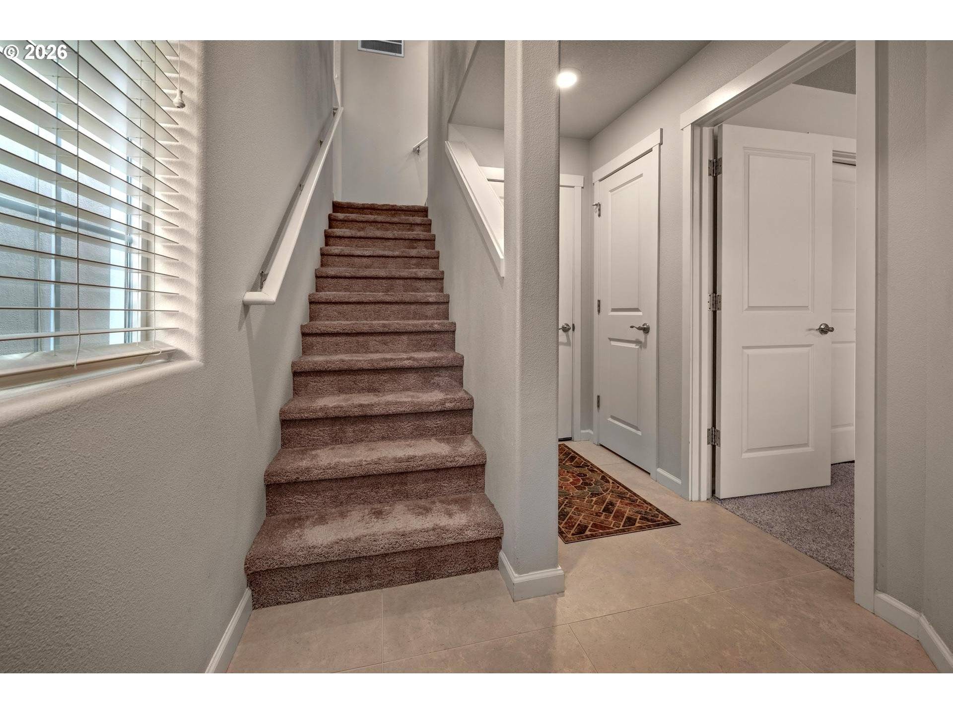 28826 SW VILLEBOIS DR, Wilsonville, OR 97070