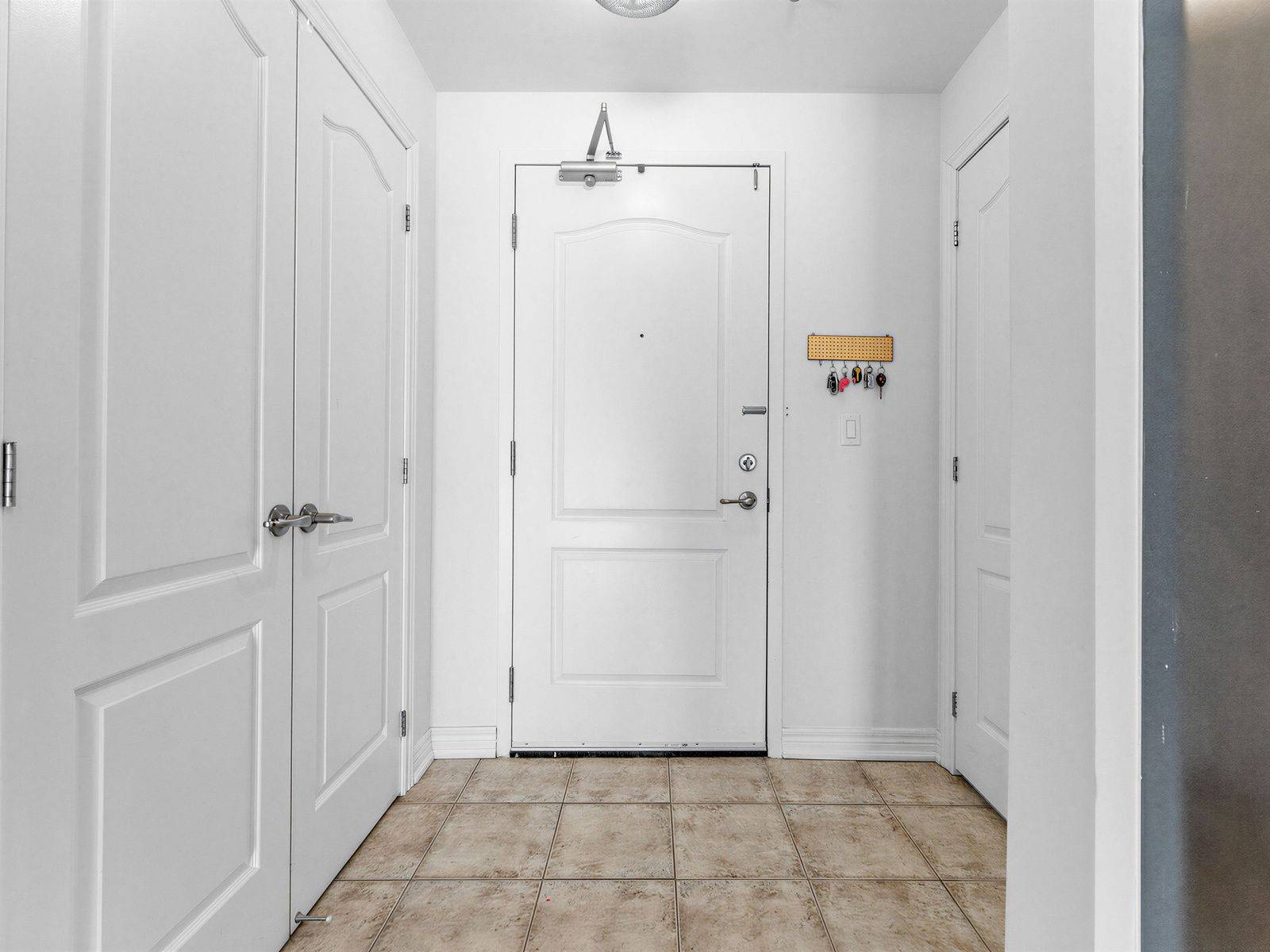 1421 Costigan RD #414, Milton, ON L9T 2N4