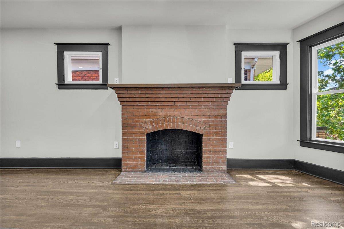 5238 Commonwealth ST, Detroit, MI 48208