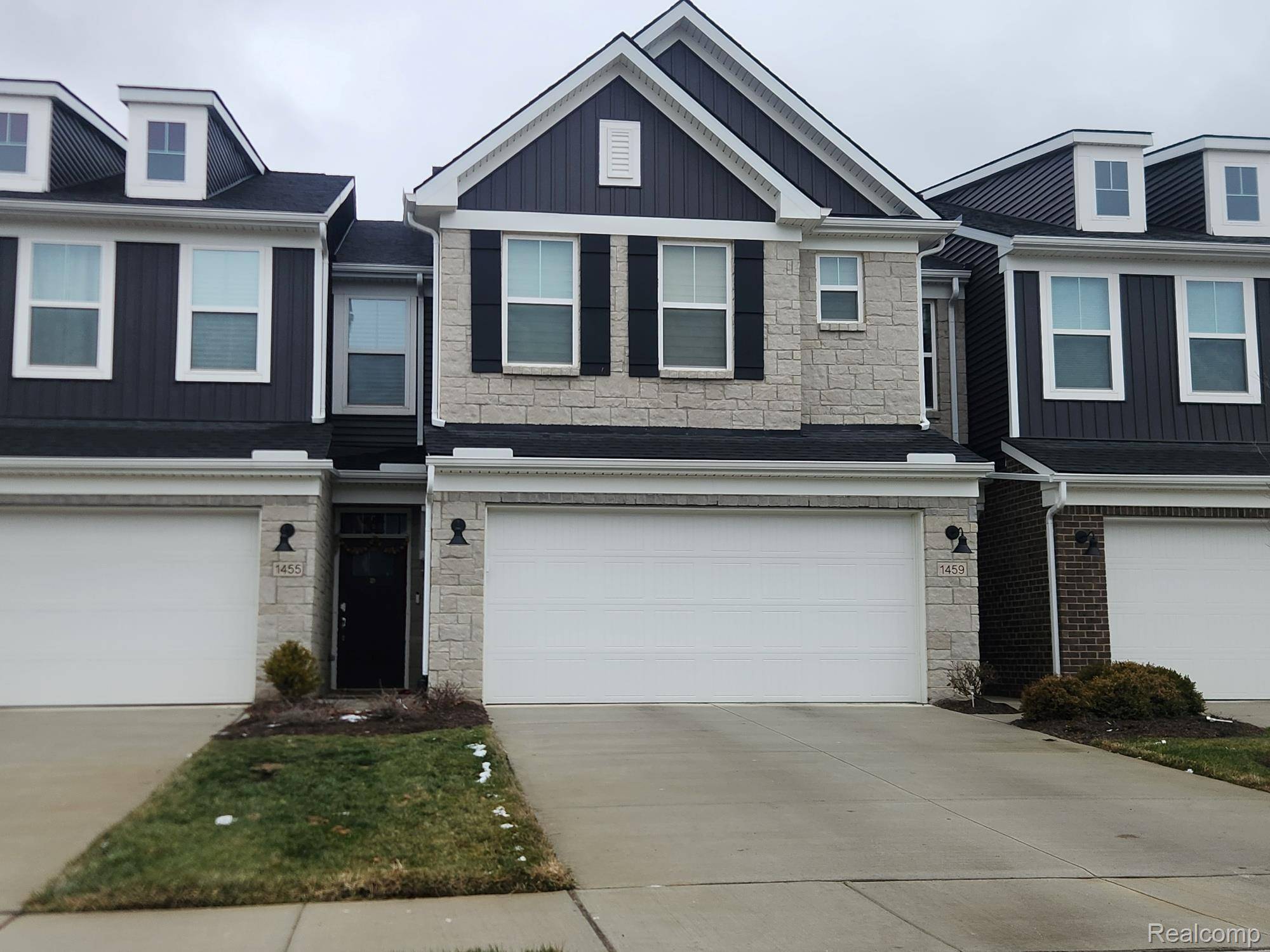 1459 Arcadia DR, Milford Charter Township, MI 48381