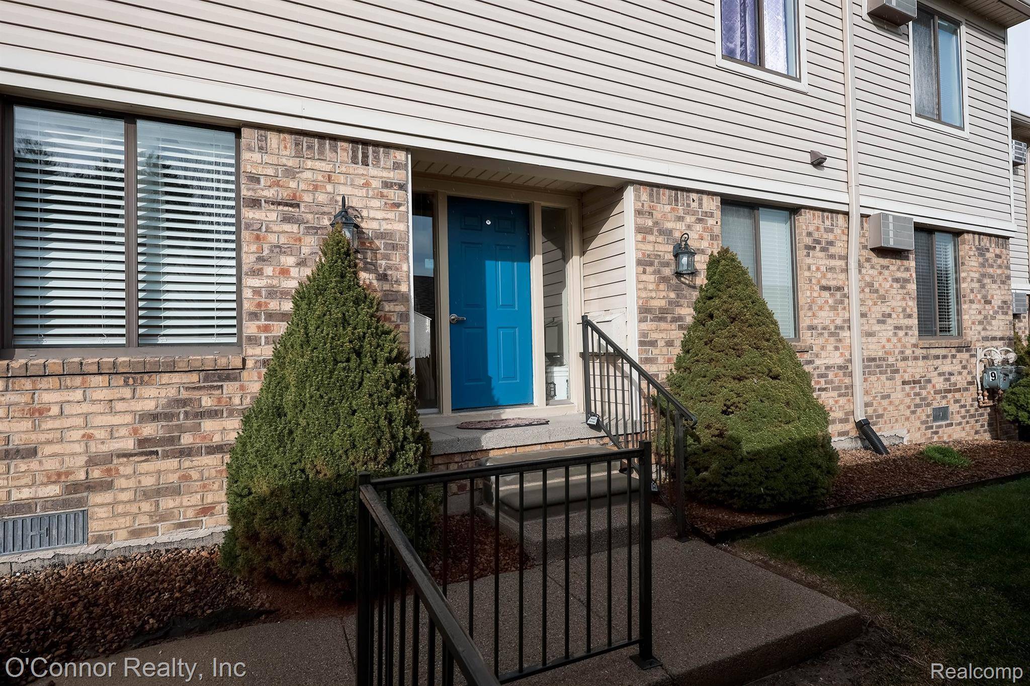 1700 River RD #10, Marysville, MI 48040