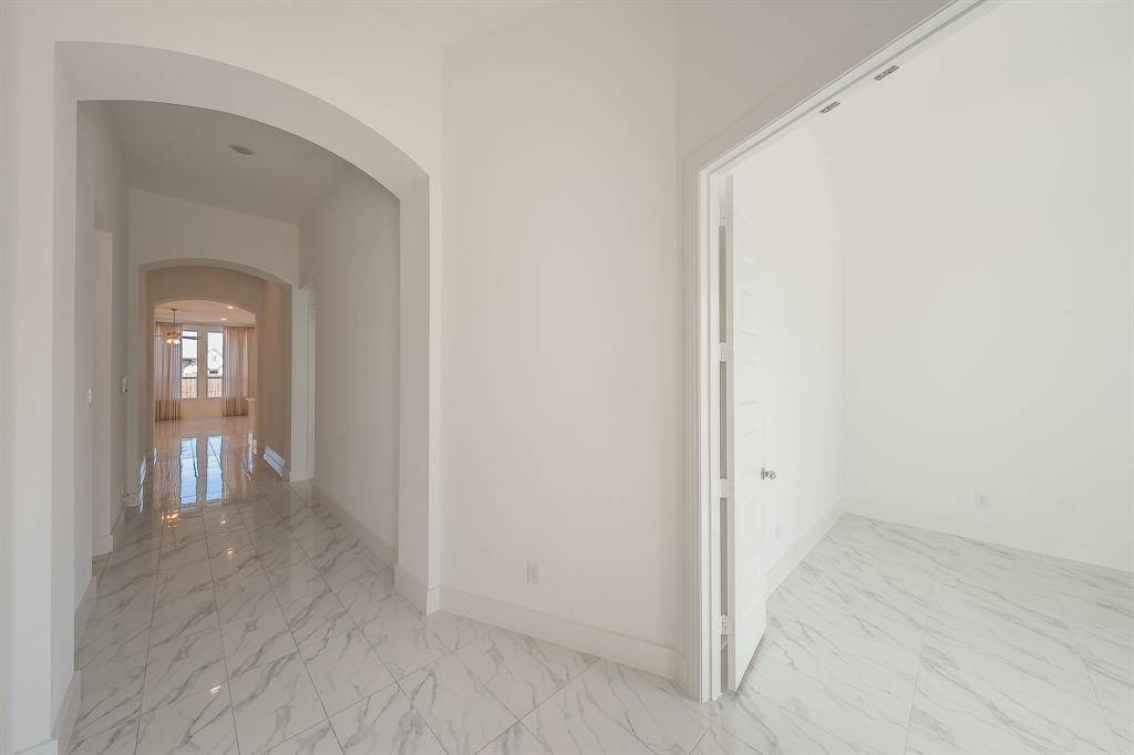 4012 Prickly Pear Avenue, Aubrey, TX 76227