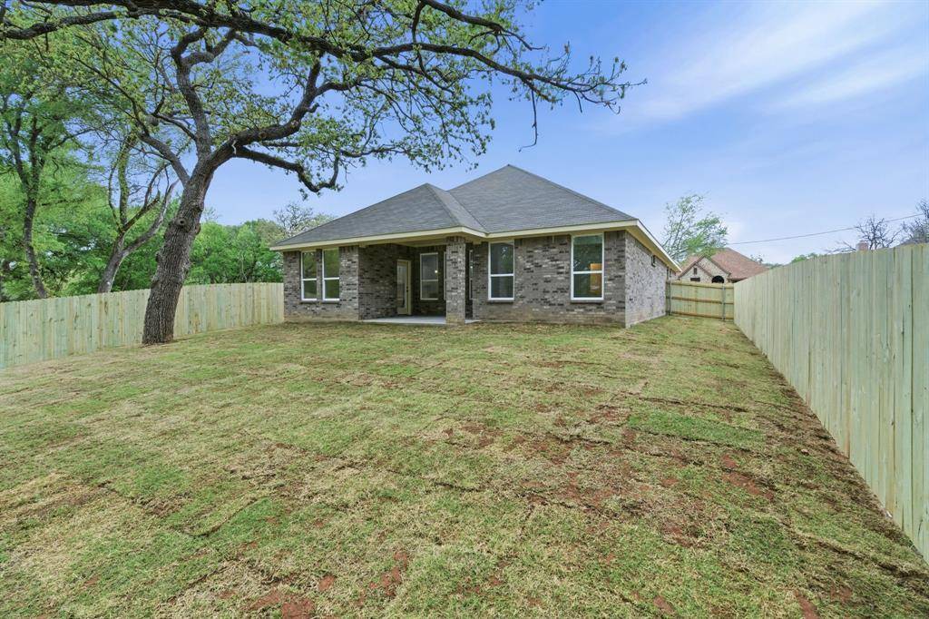 213 E Bullard Street, Weatherford, TX 76086