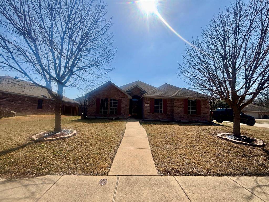 900 Grouse Road, Glenn Heights, TX 75154