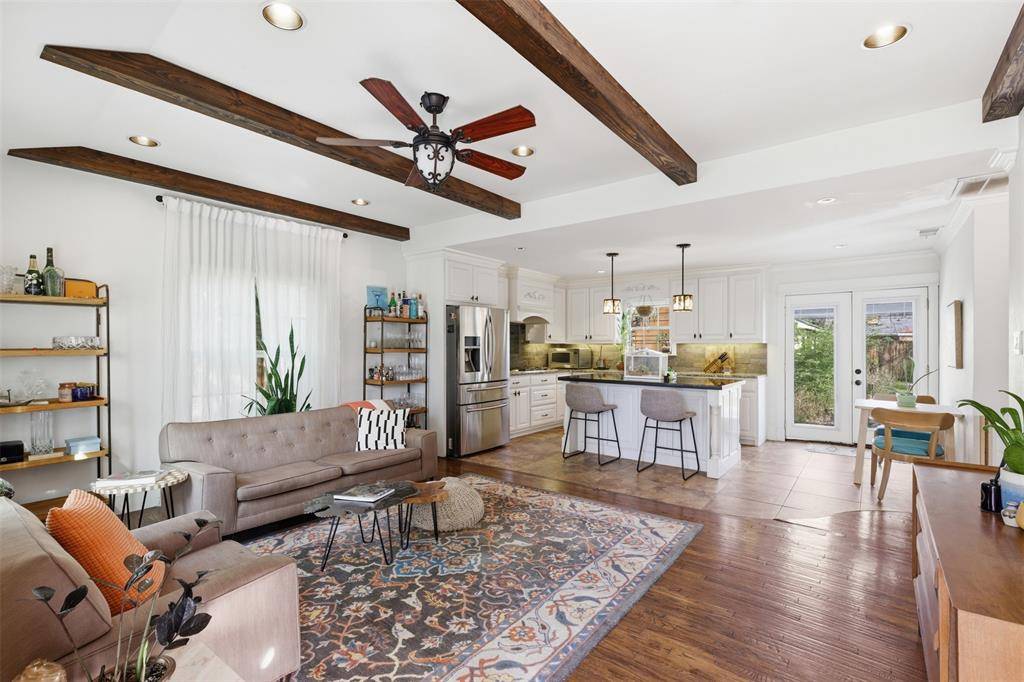 117 W Avenue E, Garland, TX 75040