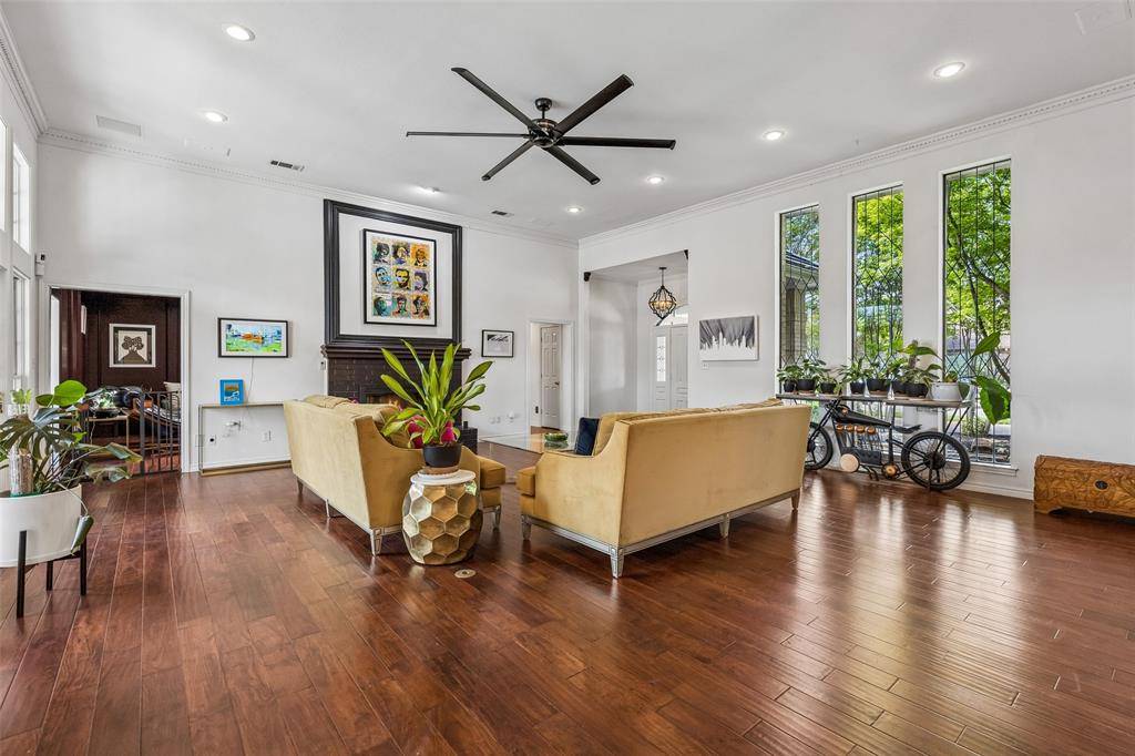 7032 Bremerton Drive, Dallas, TX 75252