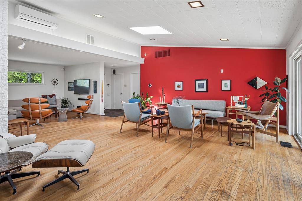 7240 Yamini Drive, Dallas, TX 75230