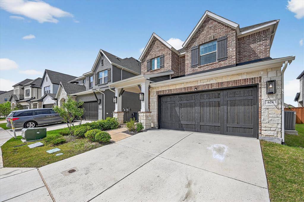 624 Treaty Oak Drive, Lewisville, TX 75056