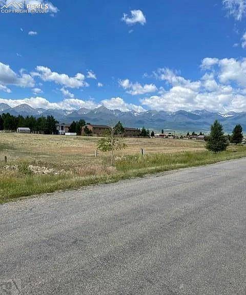 302 Hermit LN, Westcliffe, CO 81252