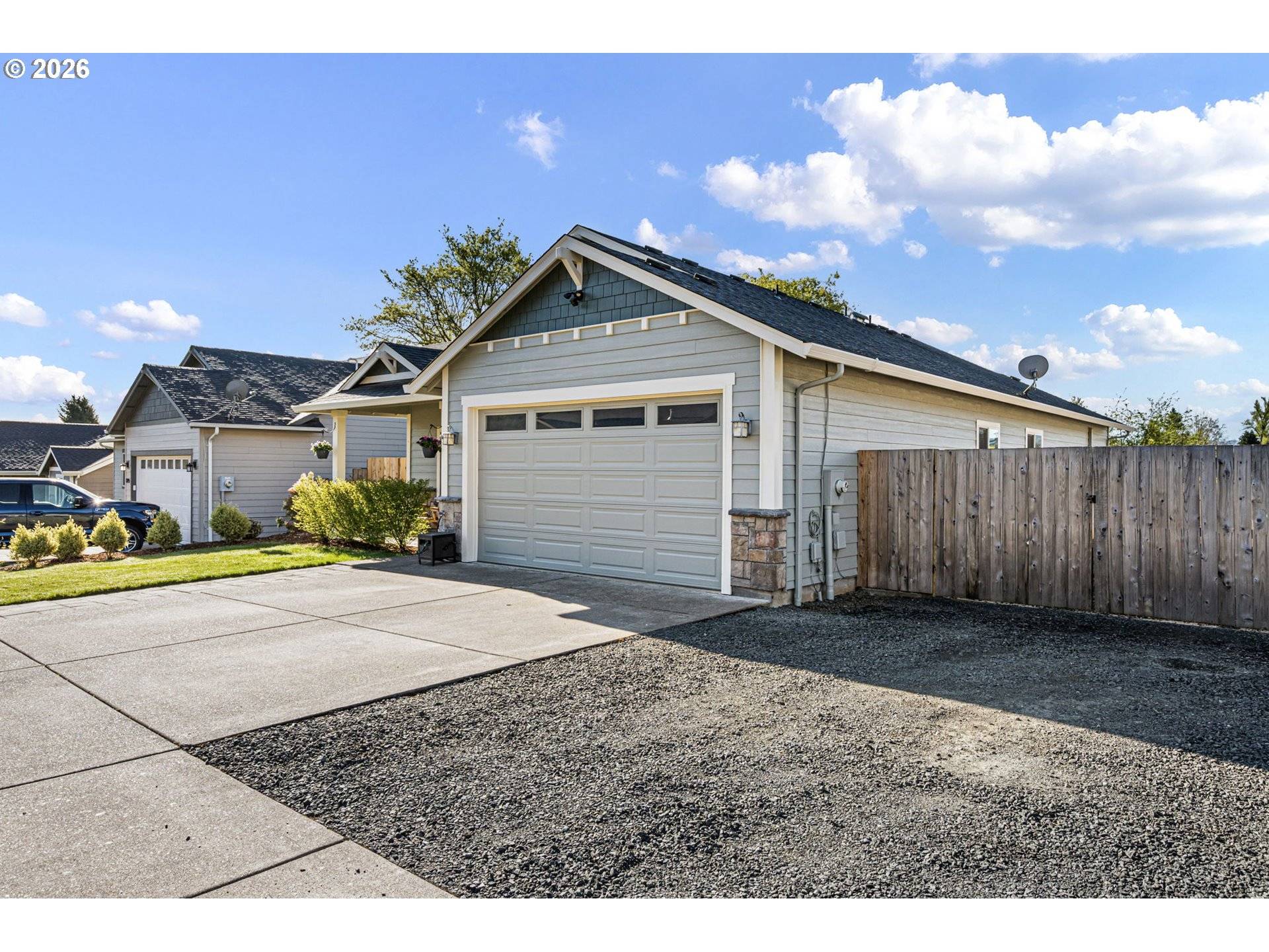 1415 COTTONWOOD PL, Cottage Grove, OR 97424