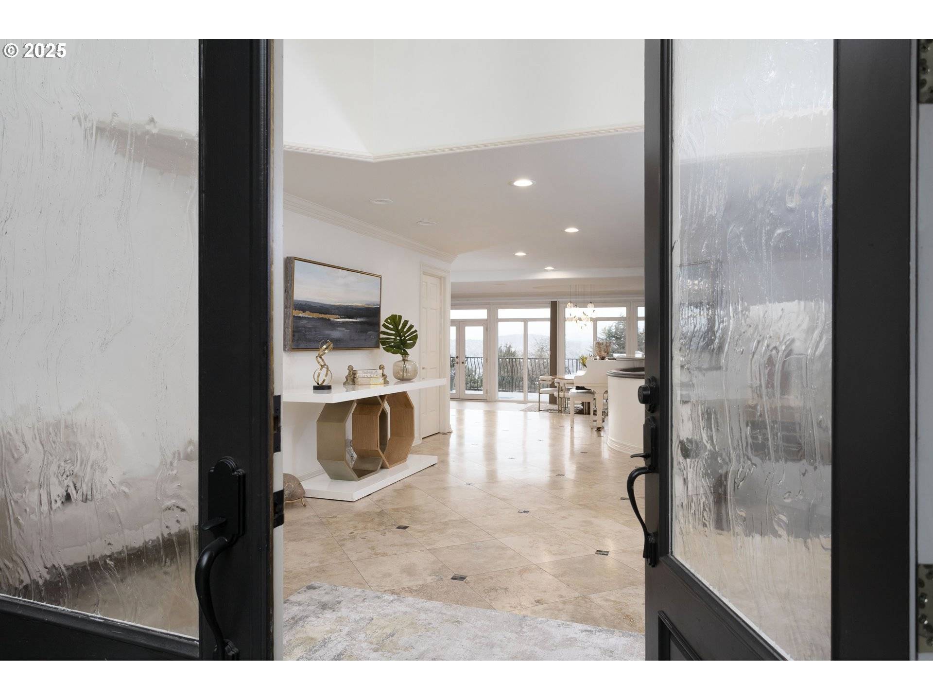 1040 SW MYRTLE DR, Portland, OR 97201