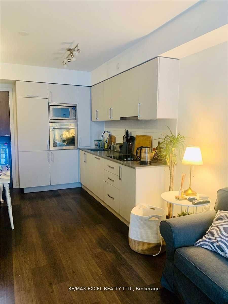 576 Front ST W #531, Toronto C01, ON M5V 1C1