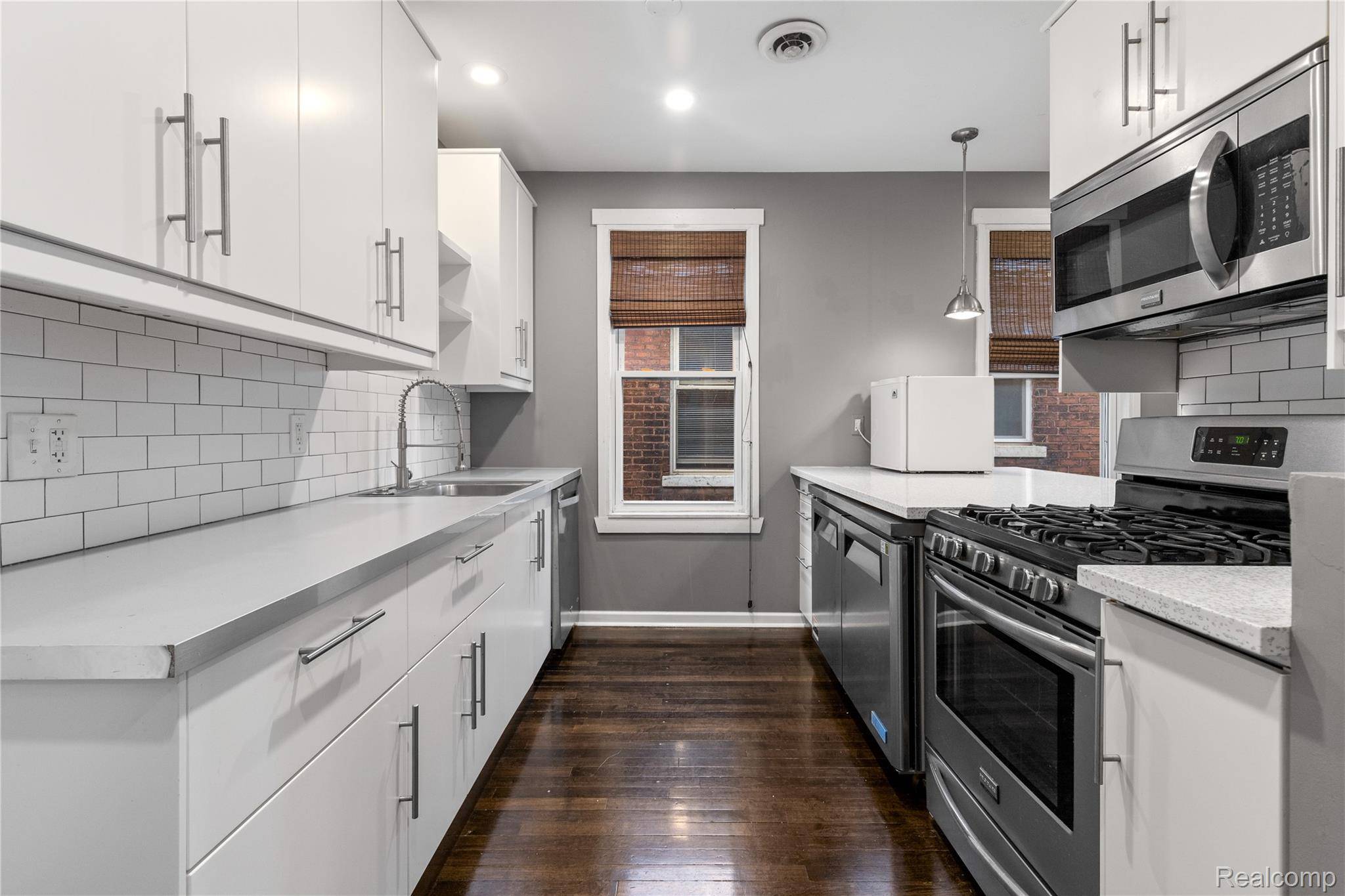 310 HENDRIE ST #Apt 2, Detroit, MI 48202