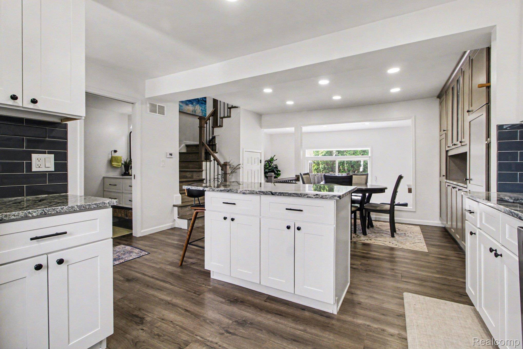 41329 Lagoon CT, Northville Township, MI 48167