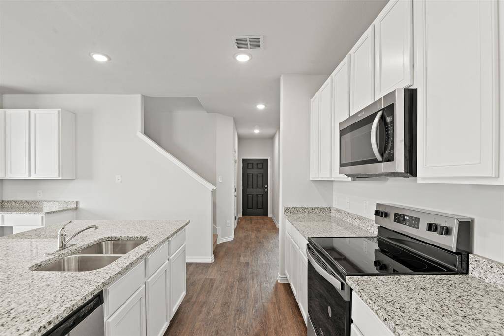 3127 Manchester Drive, Cleburne, TX 76031
