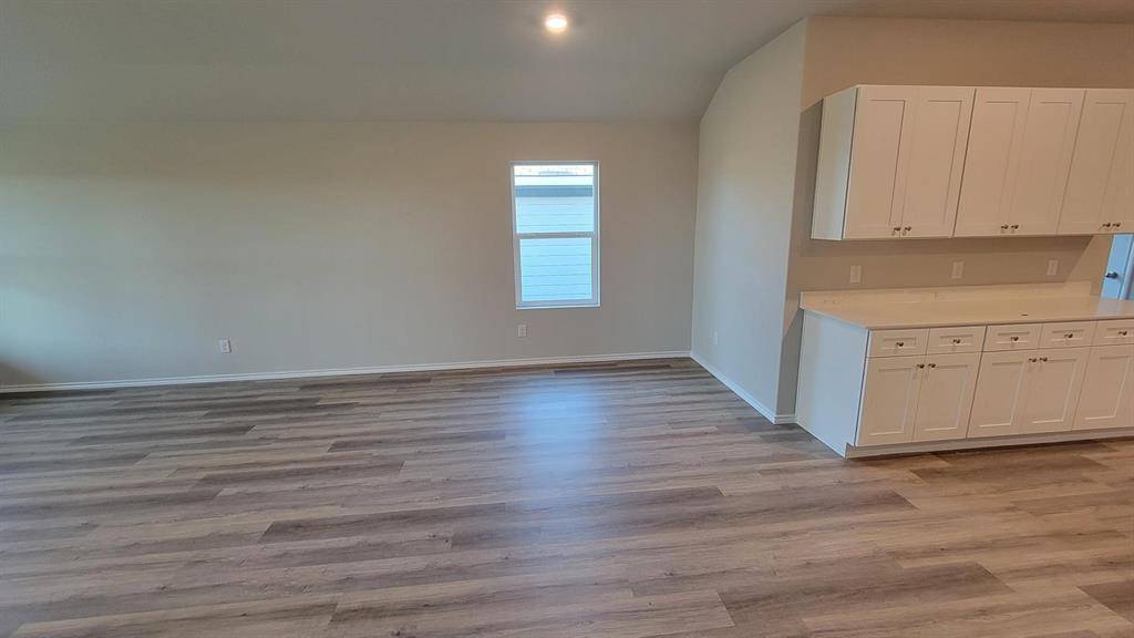 2236 WHITE BUFFALO Way, Fort Worth, TX 76036