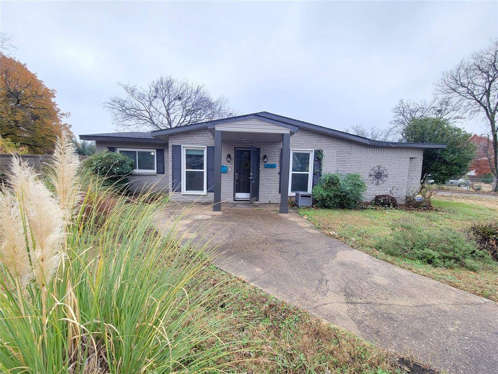 2130 Dunloe Avenue, Dallas, TX 75228
