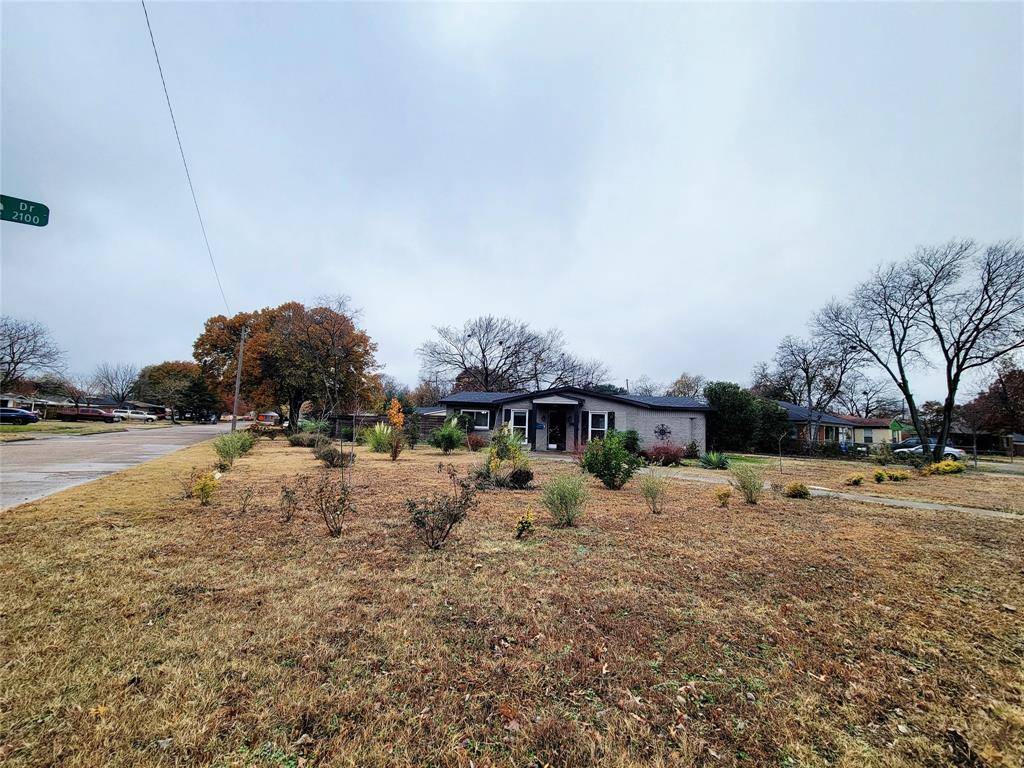 2130 Dunloe Avenue, Dallas, TX 75228