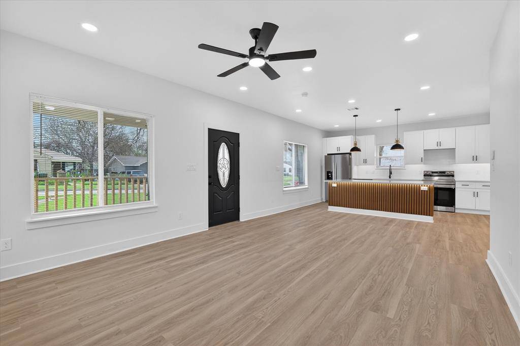 522 Avenue G, Dallas, TX 75203