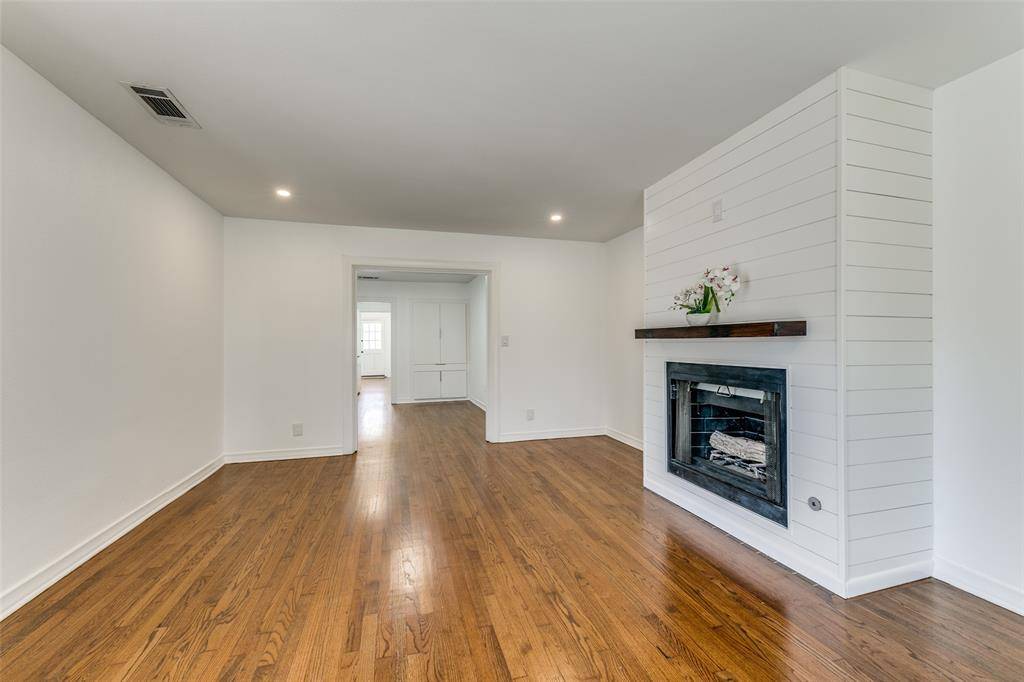 5117 Maple Springs Boulevard, Dallas, TX 75235