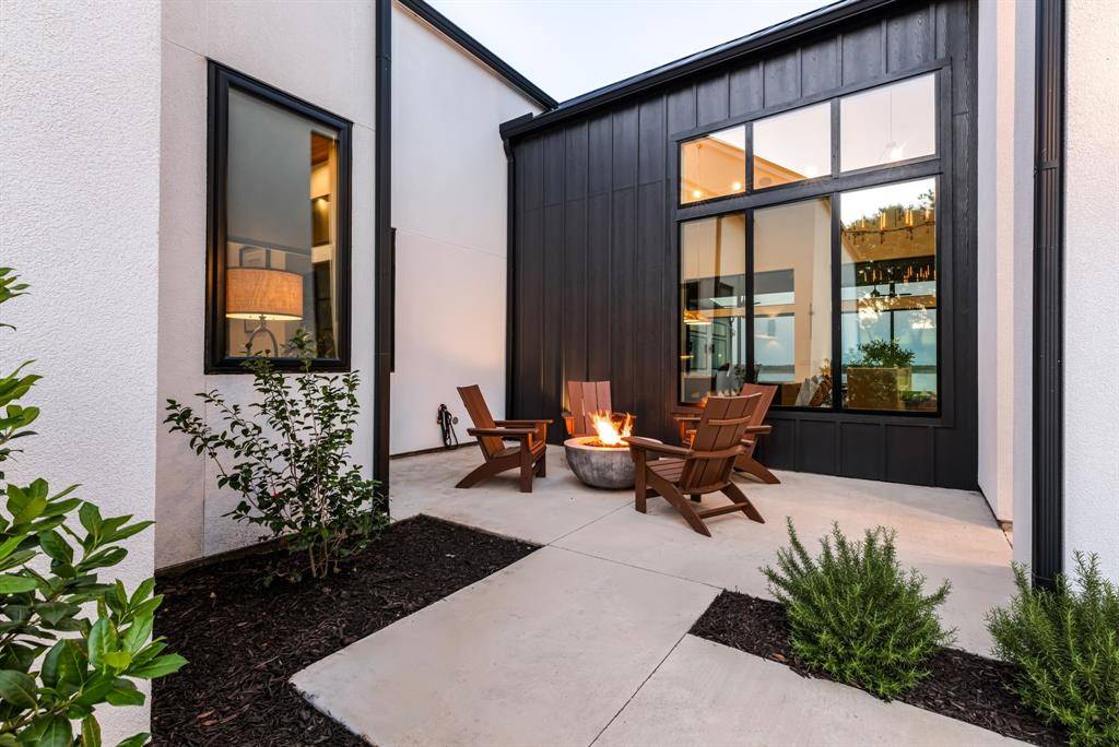 1129 Beacon Shore Road, Kemp, TX 75143