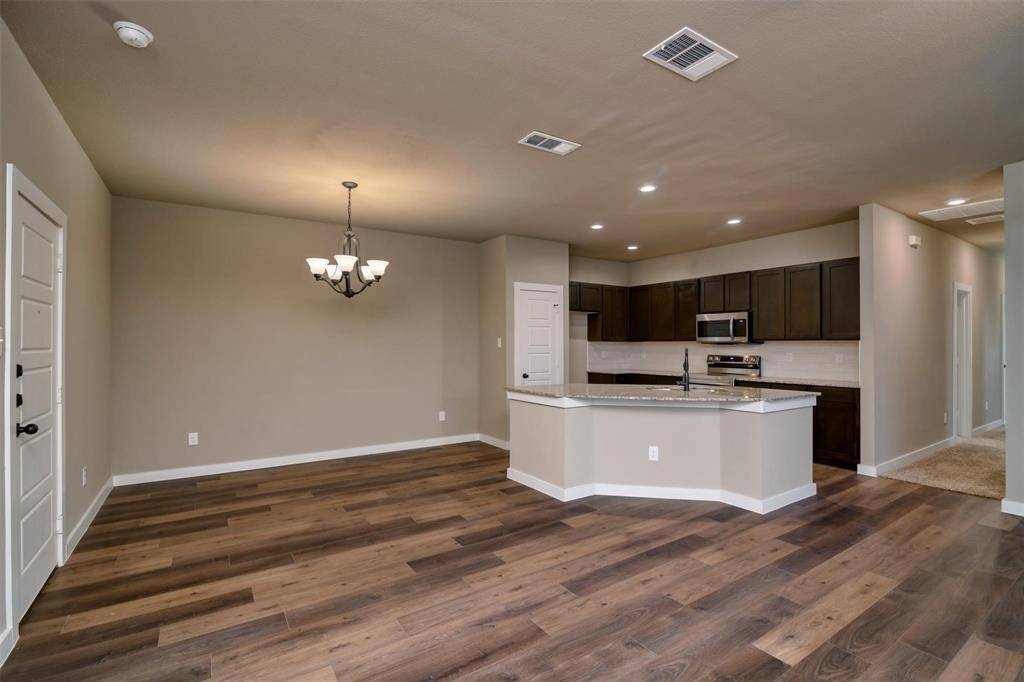 704 Harvest Moon Drive, Venus, TX 76084