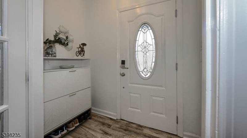 224 Pompton Rd, Haledon Boro, NJ 07508