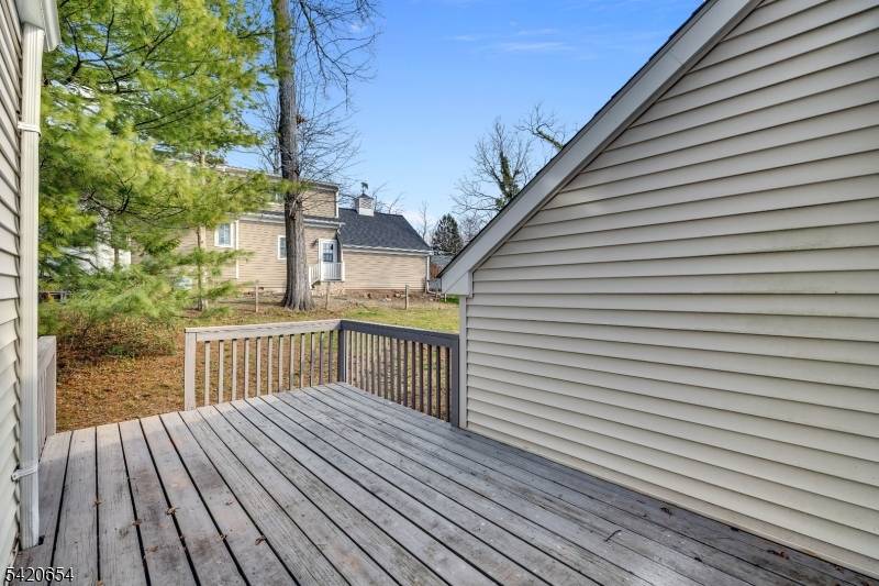 24 Riverwood Ave, Bedminster Twp., NJ 07921